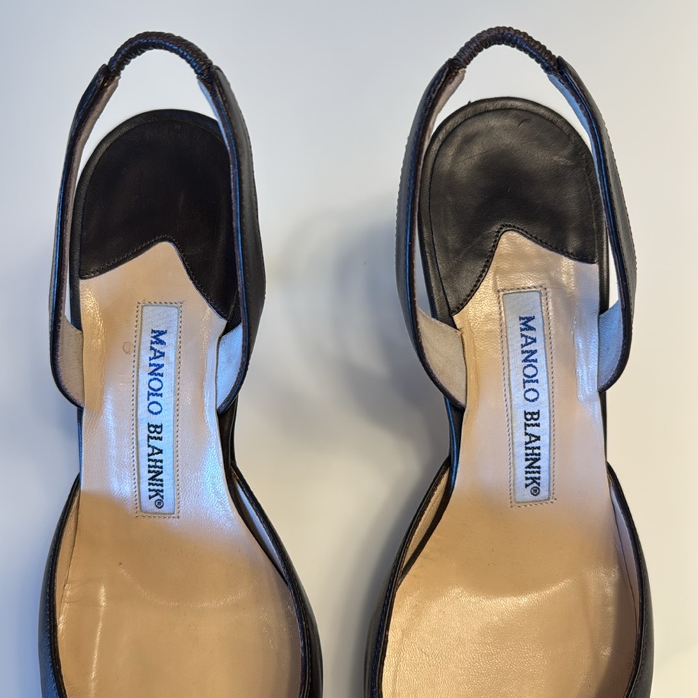 Manolo Blahnik Carolyne Black Leather Sling Back Pointed Toe Heels Pumps 37 US 7 - Picture 4 of 10